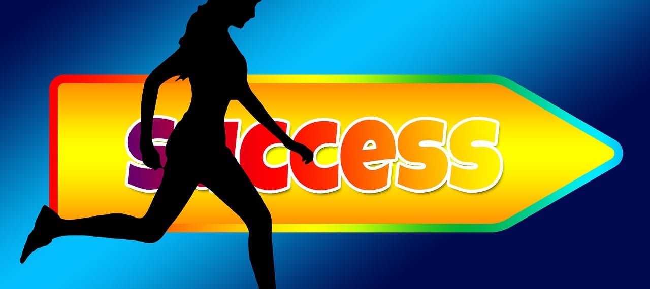 游戏陪玩真的能赚钱吗?揭秘收入真相与行业内幕 游戏陪玩真的能赚钱吗?揭秘收入真相与行业内幕