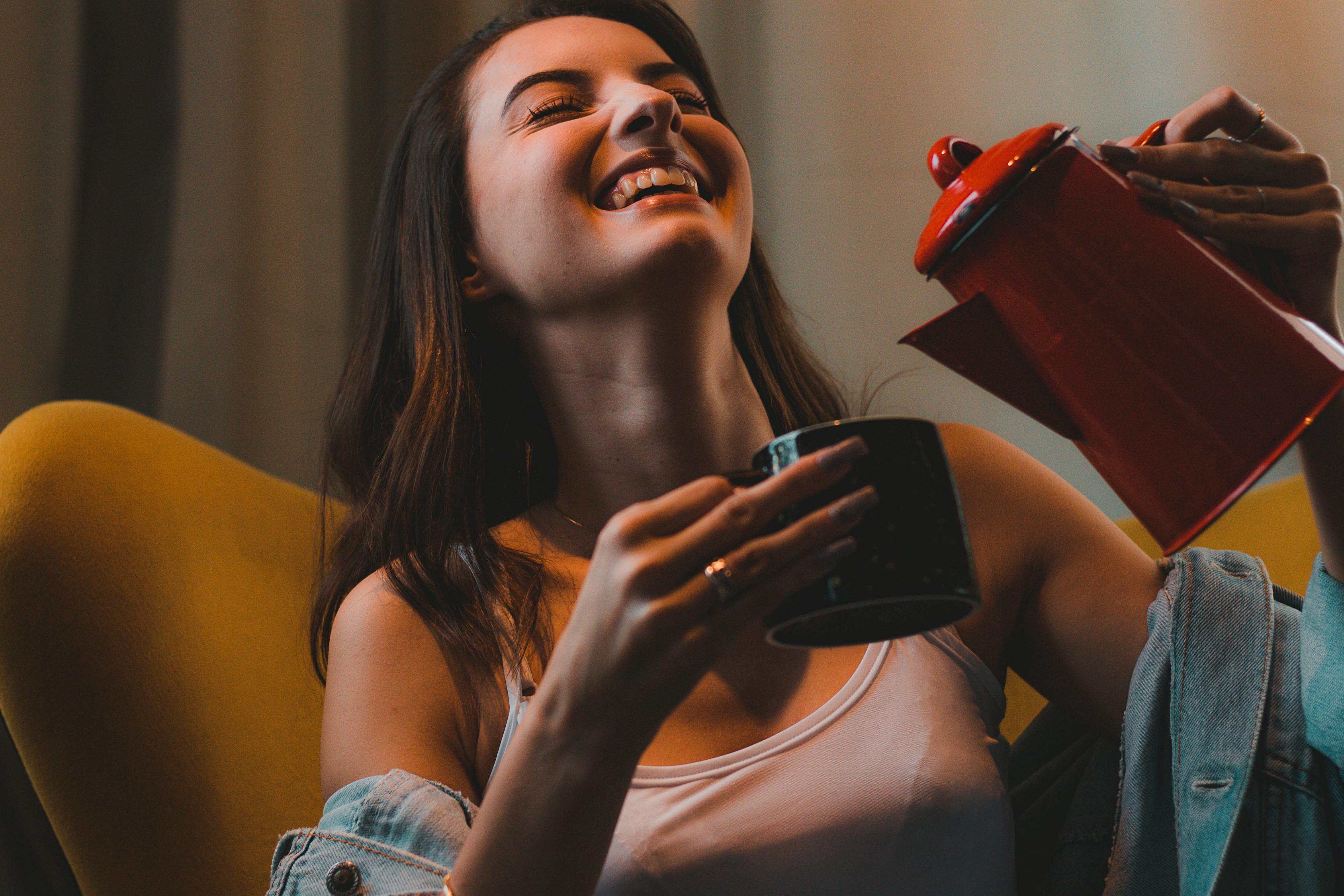 游戏陪玩女价格解析，如何避免高价陷阱？